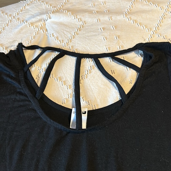 Super soft black tee with gorgeous neck detail - Picture 2 of 2
